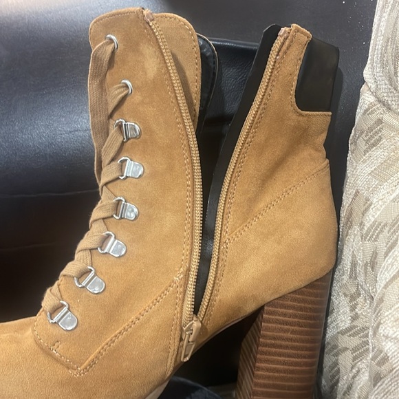 Steve Madden heeled hiker boot -10 M - Picture 9 of 12